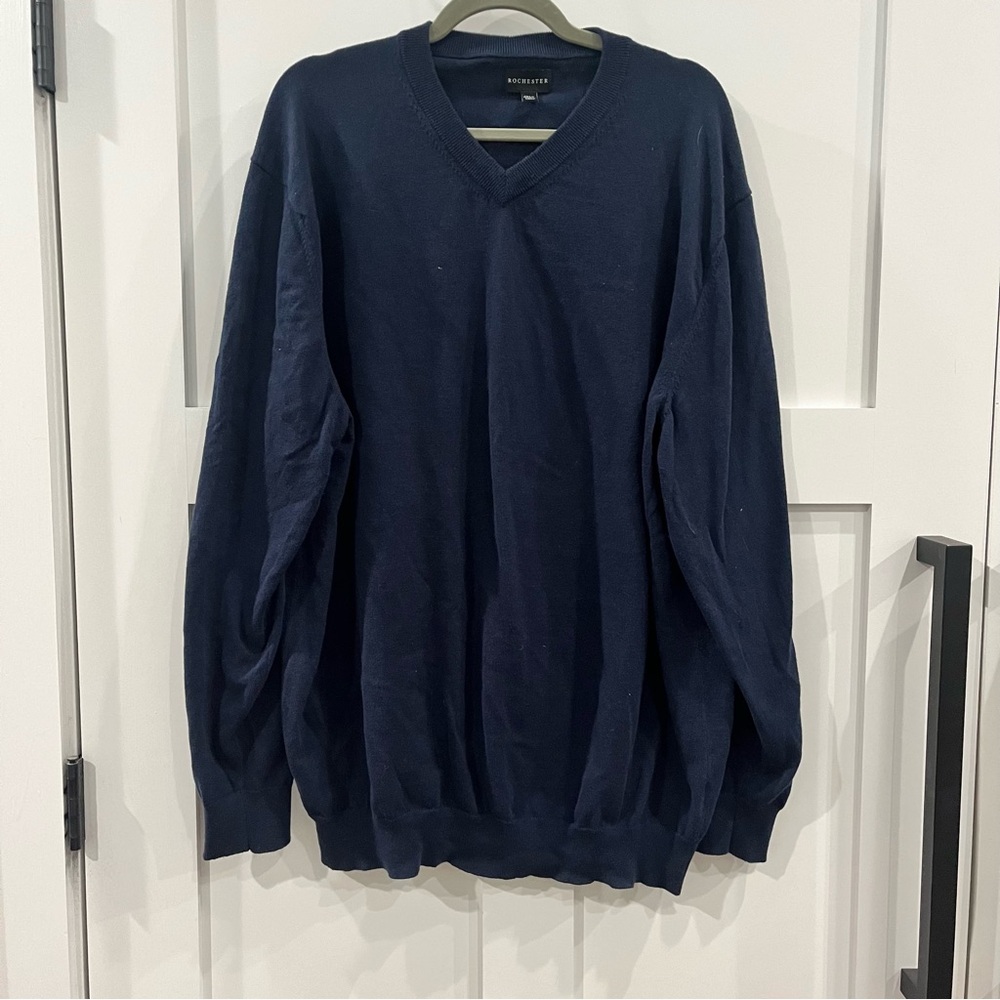 {Rochester} V-Neck Cashmere Sweater, 1XLT